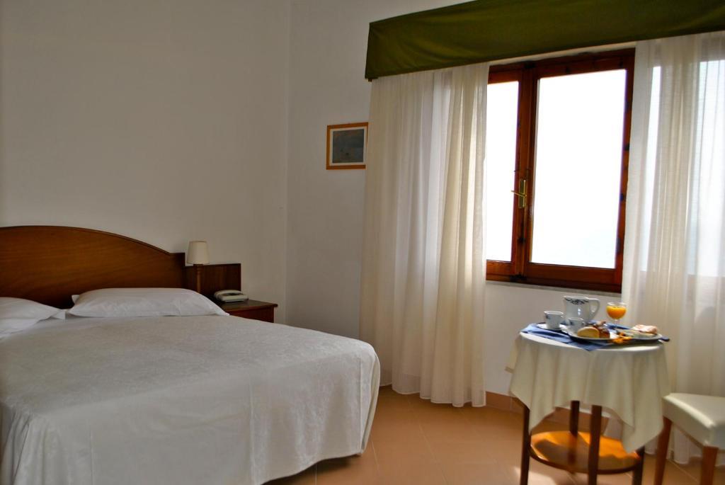 קסטיליאונצ'לו Albergo Miramare חדר תמונה