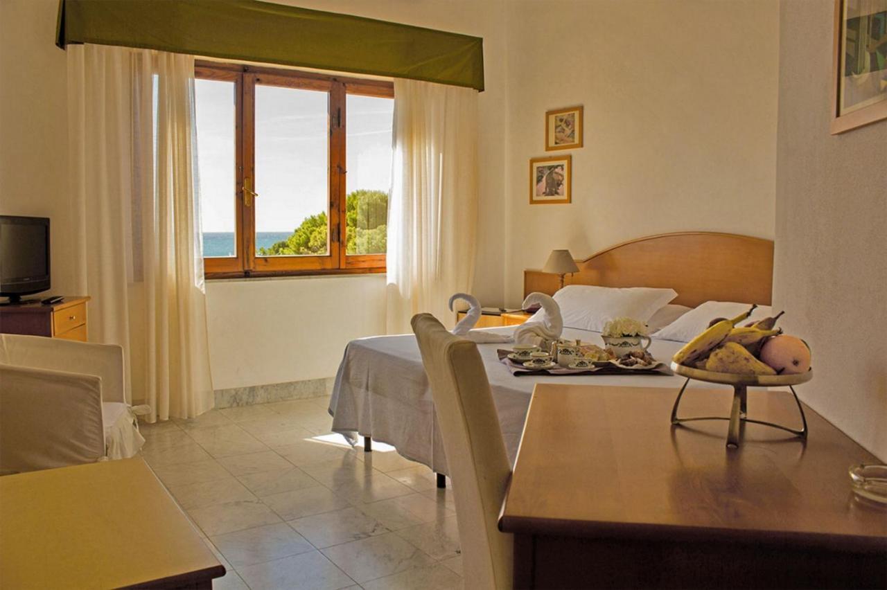 קסטיליאונצ'לו Albergo Miramare מראה חיצוני תמונה